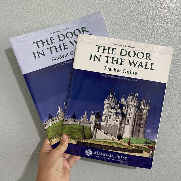 Memoria Press Literature Guide (Student/Teacher) A Door in the Wall by de'Angeli - Picture 1 of 6